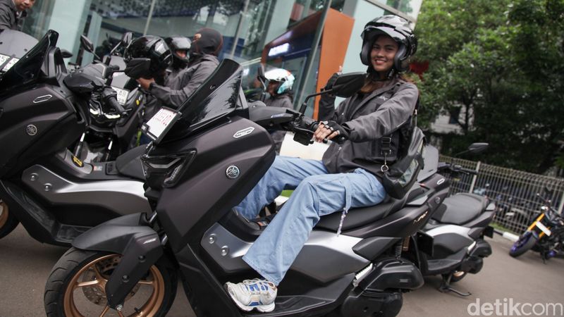 Sensasi Mengendarai Yamaha Nmax Turbo di Mata Lady Bikers