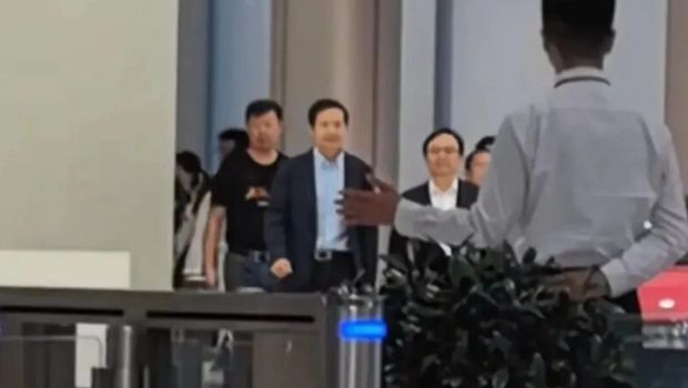 BYD, Bos BYD Sambangi Pabrik Mobil Xiaomi, Ada Apa Nih?