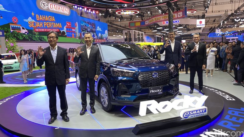 Daihatsu Rocky Hybrid Meluncur di GIIAS 2025, Berapa Harganya?