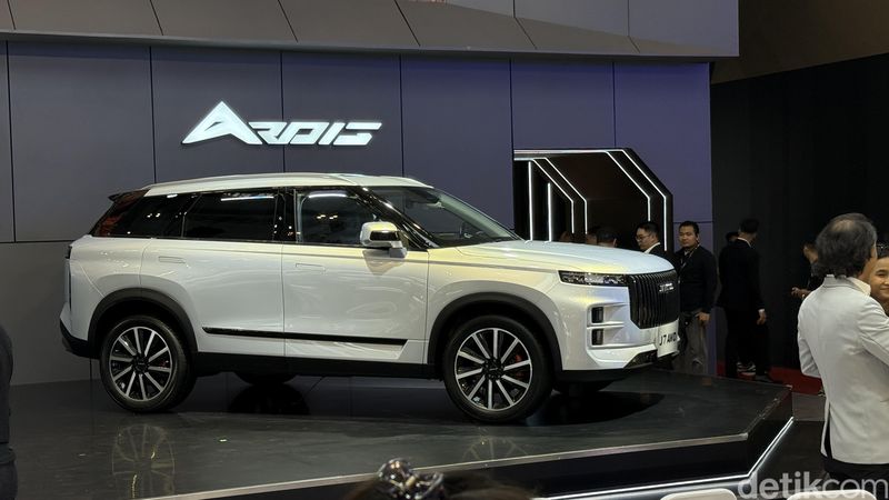Jaecoo, Jaecoo Rilis Harga J7 SHS dan J7 AWD di GIIAS 2025