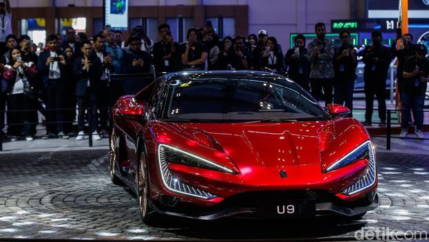BYD, BYD-Denza Panen di GIIAS 2025, Pesanan Tembus 4.195 SPK