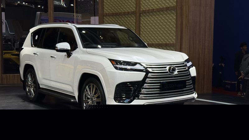 Lexus, Lexus LC, Lexus LX, Lexus Luncurkan Dua Mobil Hybrid Baru di GIIAS, LX 700h dan LC 500h