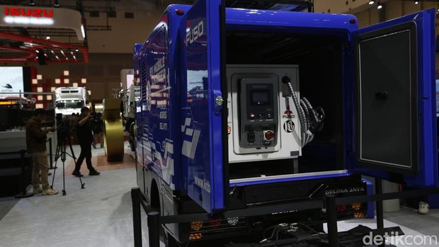 Mitsubishi, Mitsubishi Fuso Bawa Truk Powerbank, Begini Wujudnya