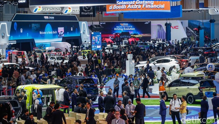 Industri Otomotif Diusulkan Dapat Insentif, Harga Mobil Diatur Pemerintah