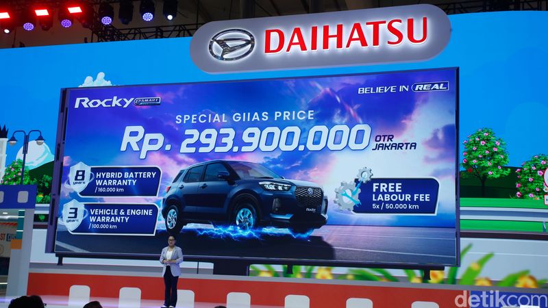 Harga Daihatsu Rocky Hybrid Naik, Masih di Bawah Rp 300 Juta!