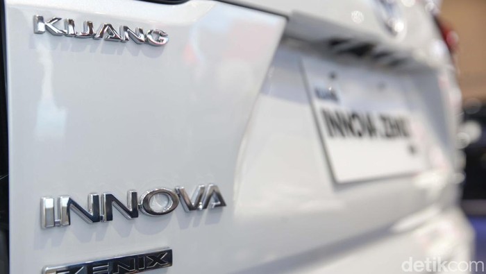 20 Mobil Terlaris di Indonesia April 2026: Innova Perkasa-Veloz Hybrid Bikin Kejutan