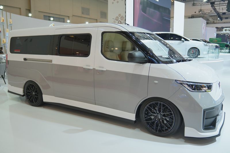 Wuling Tampilkan Mitra EV 'VIP Concept' di GIIAS 2025, Interiornya Mewah Banget