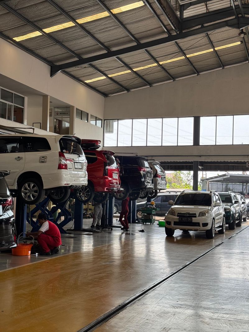 Toyota, Komunitas Toyota Gelar Kopdar Gabungan Sambil Belajar Teknologi Hybrid