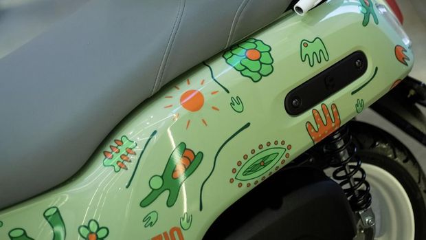Fazzio Kalcer Pakai Stiker Ramah di Kantong