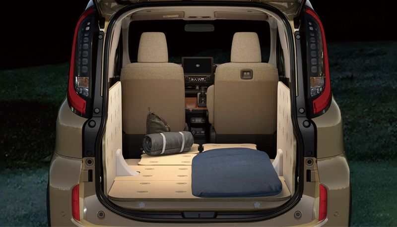 Toyota Sienta Bersolek, Bisa Duduk Lesehan