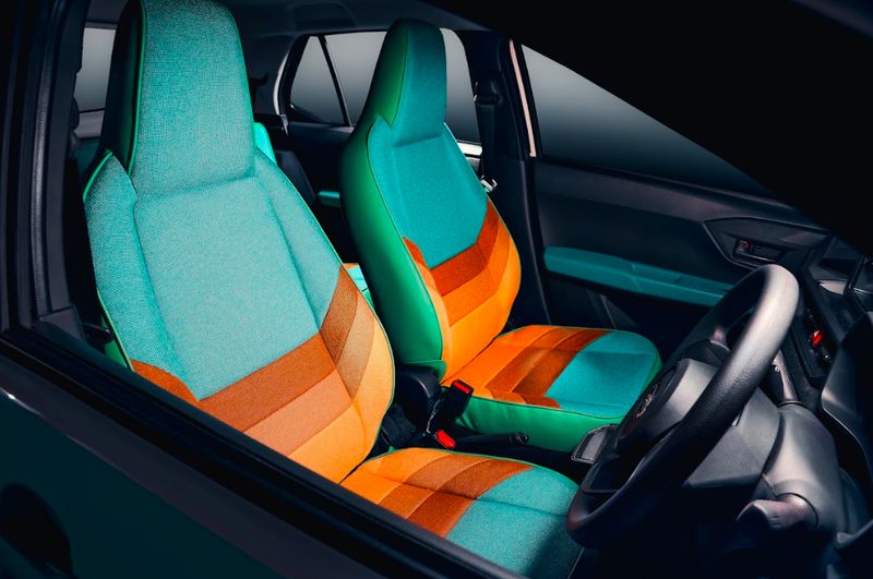 Bedah Modifikasi Daihatsu Ayla Bergaya Kalcer