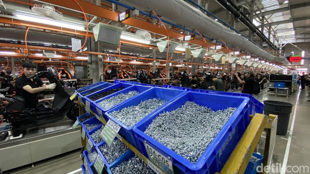 Berkunjung ke Pabrik Motor Listrik Nomor Satu di China