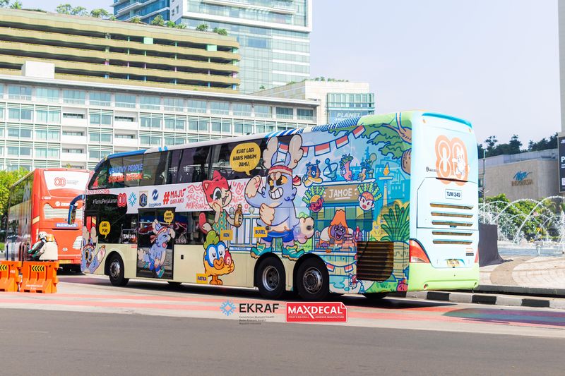 Transjakarta Jadi Kanvas Berjalan Berkat Karya Seniman Lokal