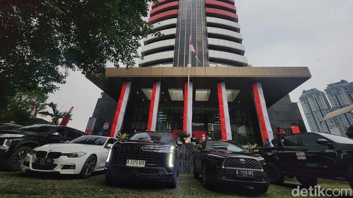 22 Mobil-motor di OTT Wamenaker: Ada yang Pajaknya Mati-Atas Nama Perusahaan