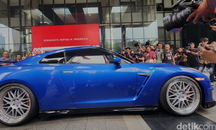 Nissan, Nissan GT-R, Nissan GT-R di OTT Wamenaker Noel Ebenezer Pakai Pelat Mati-Tak Terdaftar
