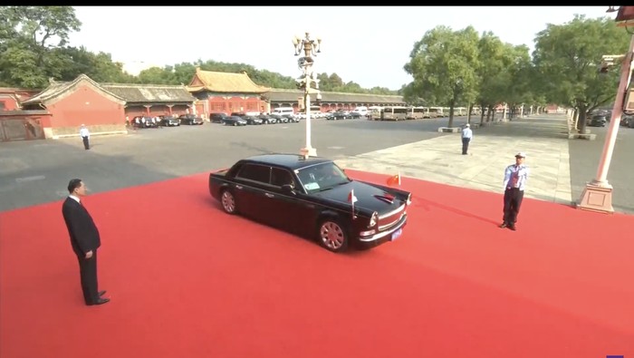 Prabowo, Mobil yang Antar Presiden Prabowo di China