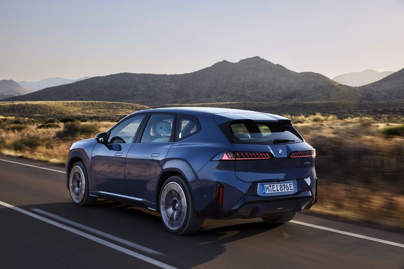 BMW Indonesia Luncurkan iX3 Tahun Ini, Berapa Harganya?
