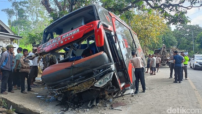 Bus Rem Blong Tewaskan 8 Orang di Jalur Bromo, Begini Status Uji KIR-nya