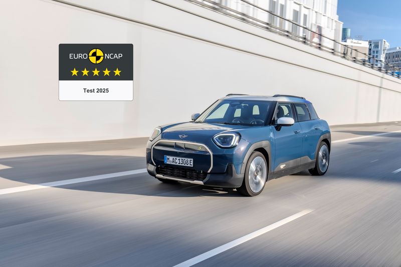 MINI Cooper Raih Bintang 5 di Uji Tabrak Euro NCAP