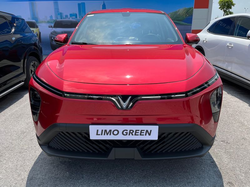 Dimensi Mirip Kijang Innova Zenix, Ini Spesifikasi MPV 7 Seater VinFast