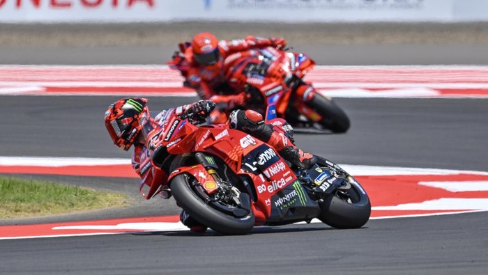 MotoGP, Marc Marquez, Marquez, Hasil Practice MotoGP Mandalika 2025: Bezzecchi Terdepan, Marc Marquez ke-11