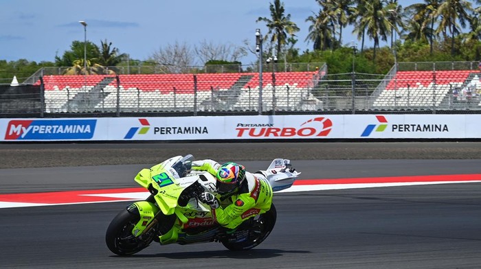 MotoGP, Ini Strategi Pertamina Enduro VR46 Raih Hasil Maksimal di MotoGP Mandalika 2025