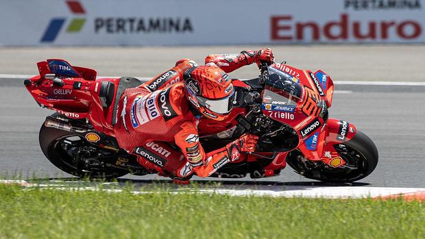 Marquez, MotoGP, Bukan Marquez! Sprint Race MotoGP Mandalika 2025 Milik Bezzecchi