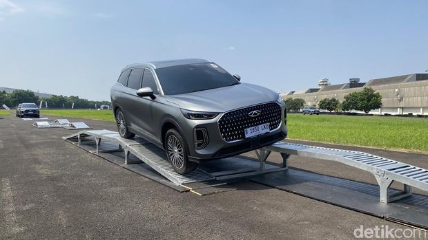 Impresi Chery Tiggo 9 CSH: Mewah, Bertenaga, Harga Pepet Pajero Sport-Fortuner