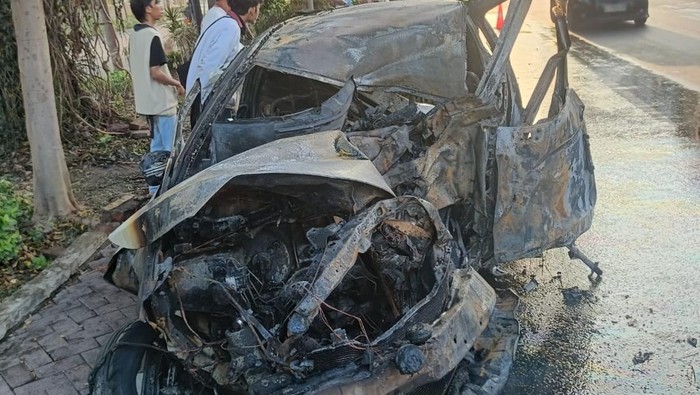Honda, Honda Jazz, Pelajaran dari Kecelakaan Honda Jazz Tabrak Pohon dan Terbakar di Surabaya