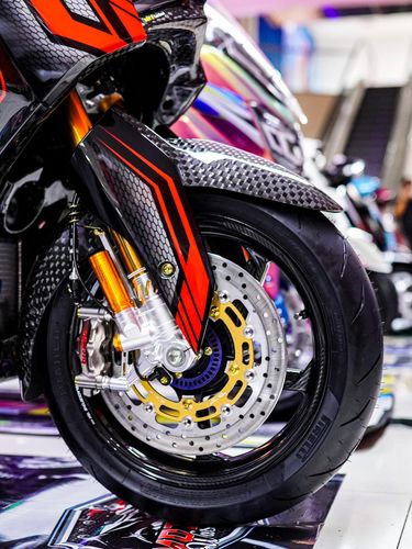 Xmax versi Hedon, Harga Velgnya Aja Bisa Kebeli Nmax Turbo!