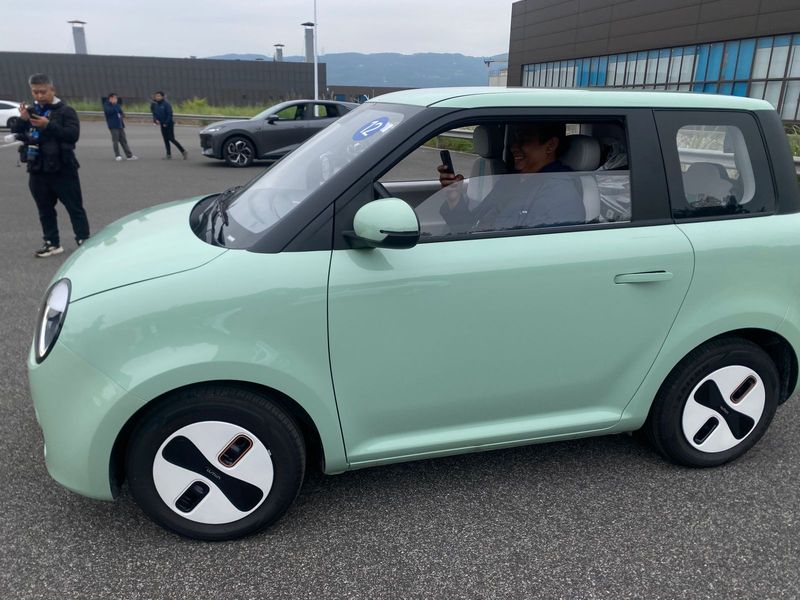 Jual Mobil Listrik Deepal SO7 dan Lumin, Changan Siapkan 5 Dealer di RI