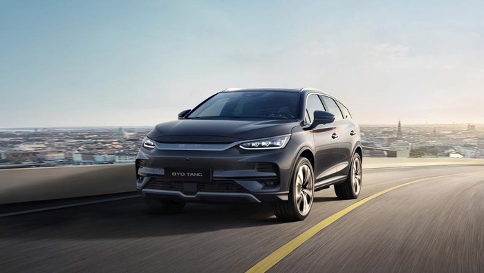 BYD, BYD Atto 8 Meluncur: Harga Rp 500 Jutaan, Bisa Jalan 1.017 Km Sekali Isi Penuh
