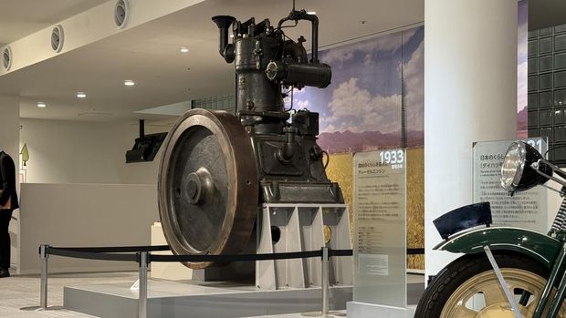 Nggak Ujug-ujug Jual Mobil, Daihatsu Awalnya Bikin Mesin Diesel Buat Bantu Warga