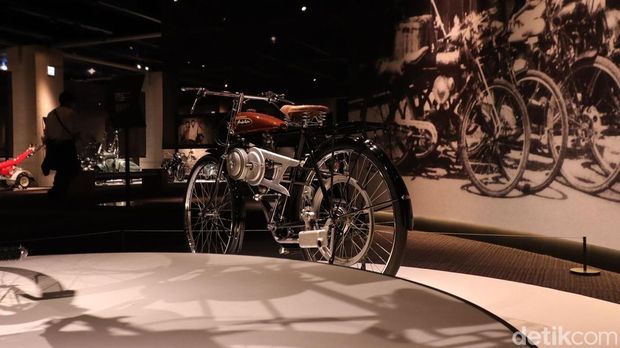 Bertemu Motor Pertama Honda di Dunia, Wujudnya Mirip Sepeda Kumbang