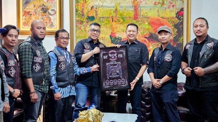 Bamsoet Ajak Komunitas Otomotif Jadi Penggerak Sosial dan Ekonomi Rakyat