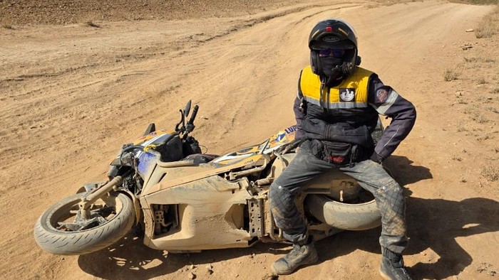 Cerita Bikers Indonesia Umrah Naik Motor, Ngerasain Isi Bensin Rp 500 per Liter