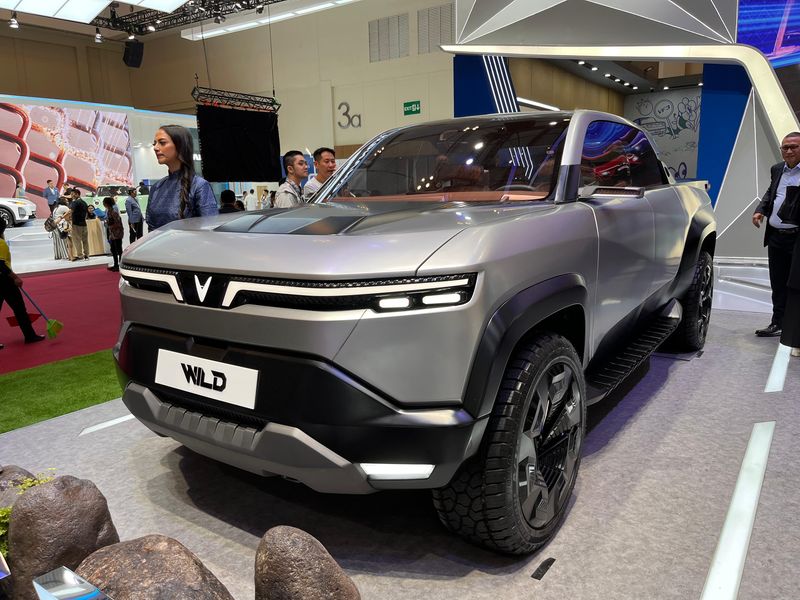 VinFast, VinFast Bawa MPV Listrik 7 Seater dan Pikap Double Cabin ke GJAW 2025