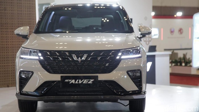 Wuling, Spesifikasi Wuling Alvez Terbaru, Harga Mulai Rp 217 Juta