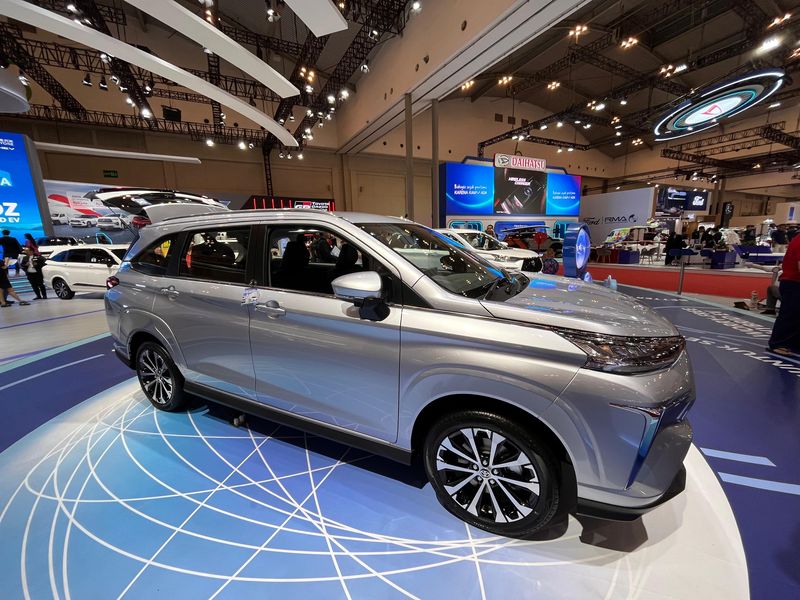 Spesifikasi Toyota Veloz Hybrid Termurah yang Dijual Rp 299 Juta