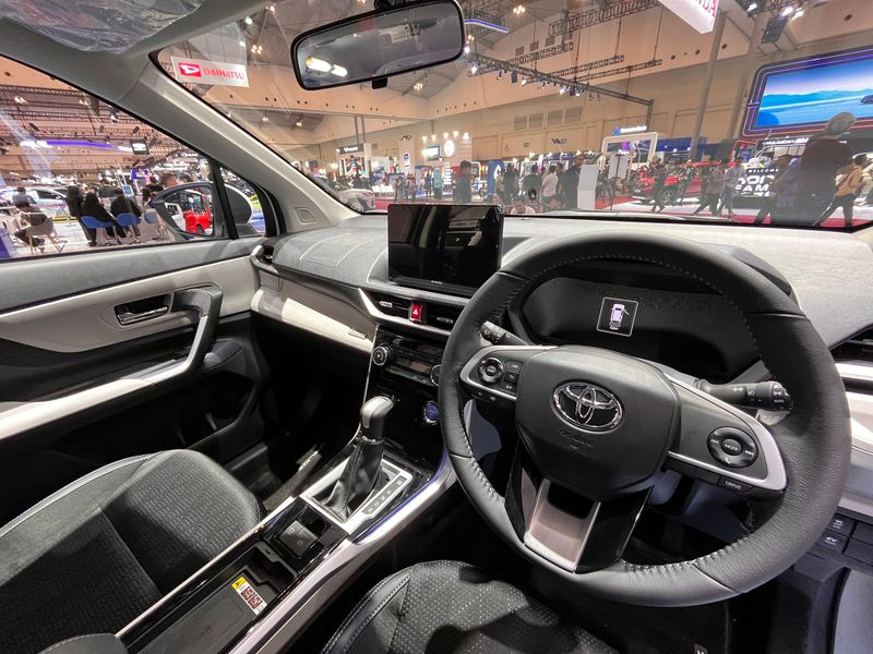 Toyota, Toyota Ikut Siapkan Avanza Hybrid?