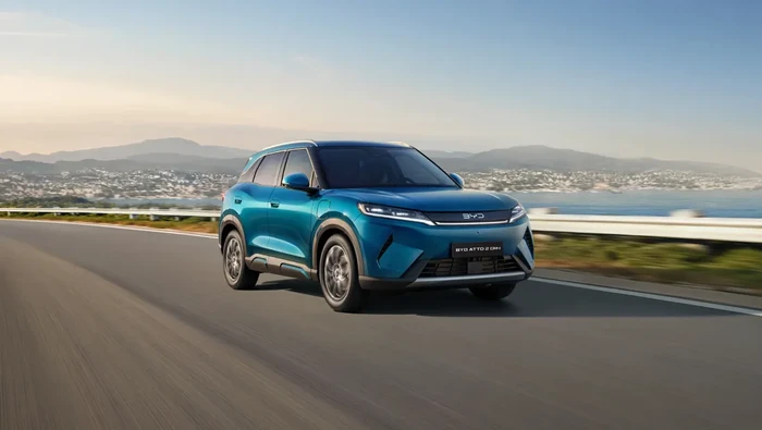 BYD, BYD Bicara Peluang Bawa Mobil Hybrid ke Indonesia