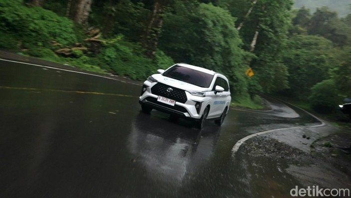 Apakah Mobil Baru Masih Perlu Inreyen? Ini Jawabannya