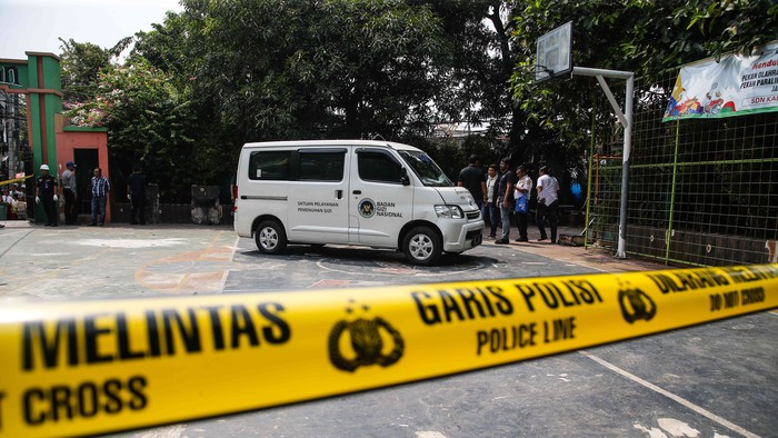 Kok Bisa Sopir Mobil MBG Salah Injak Pedal sampai Tabrak Puluhan Siswa SD?
