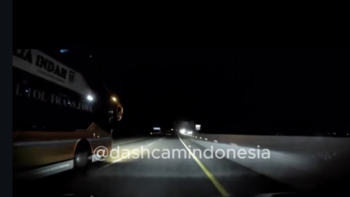 PO Rosalia Indah Bebastugaskan Sopir Bus yang Ugal-ugalan di Tol