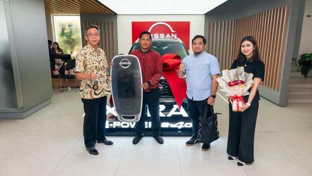 100 Unit Nissan X-Trail Hybrid Terbaru Dikirim ke Konsumen RI