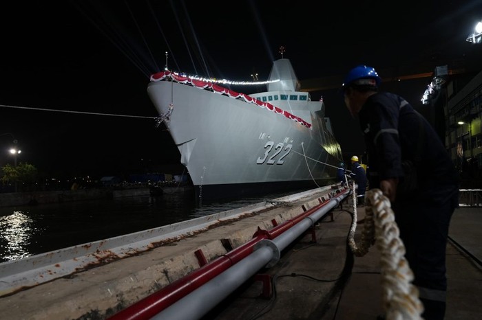 Indonesia Punya Kapal Frigate Baru! KRI Balaputradewa-322 Meluncur dari Surabaya