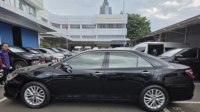 Toyota, Toyota Camry, Toyota Camry Pelat Merah Dilelang, Mulai Rp 90 Jutaan
