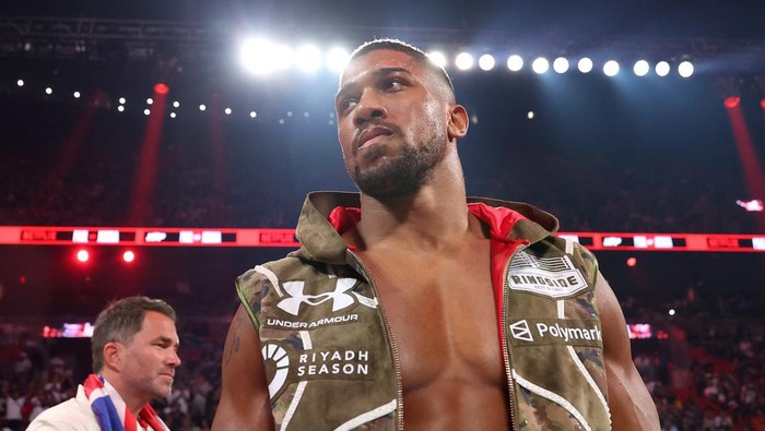 Lexus, Kecelakaan Fatal Anthony Joshua: Lexus Ngebut Hantam Truk Lagi Parkir