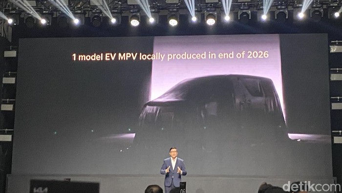 BYD, Kia, BYD M6 Kudu Siap-siap Nih, Kia Janjikan MPV Listrik Made In Indonesia