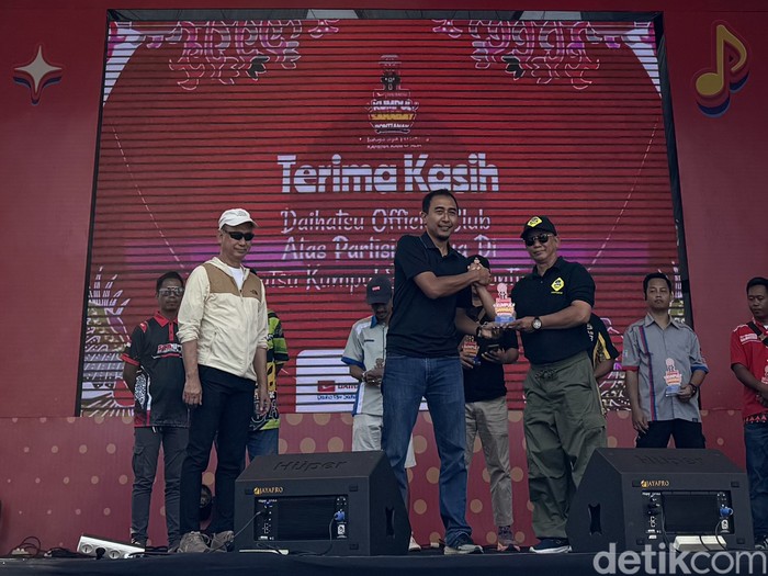 Daihatsu, Komunitas Mobil Lawas Meriahkan Daihatsu Kumpul Sahabat Pontianak